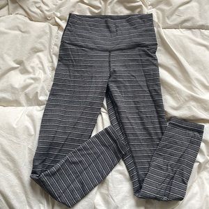 Lululemon size 4 high waist textured stripe tight